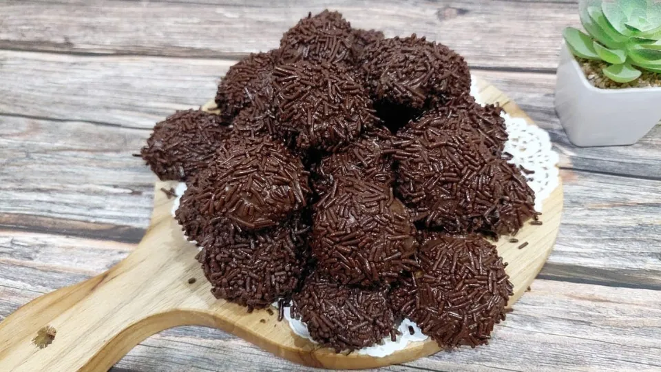 Kue Rambutan