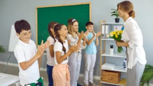 Kado untuk Hari Guru Simple: Ide Unik dan Berkesan